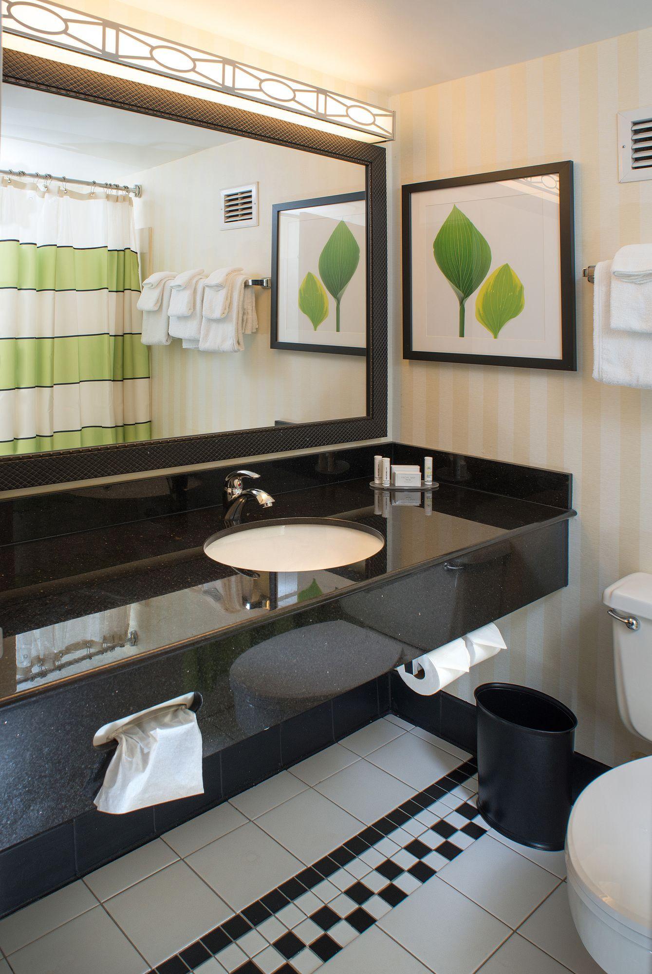 Best Western Plus Beckley Inn Екстериор снимка