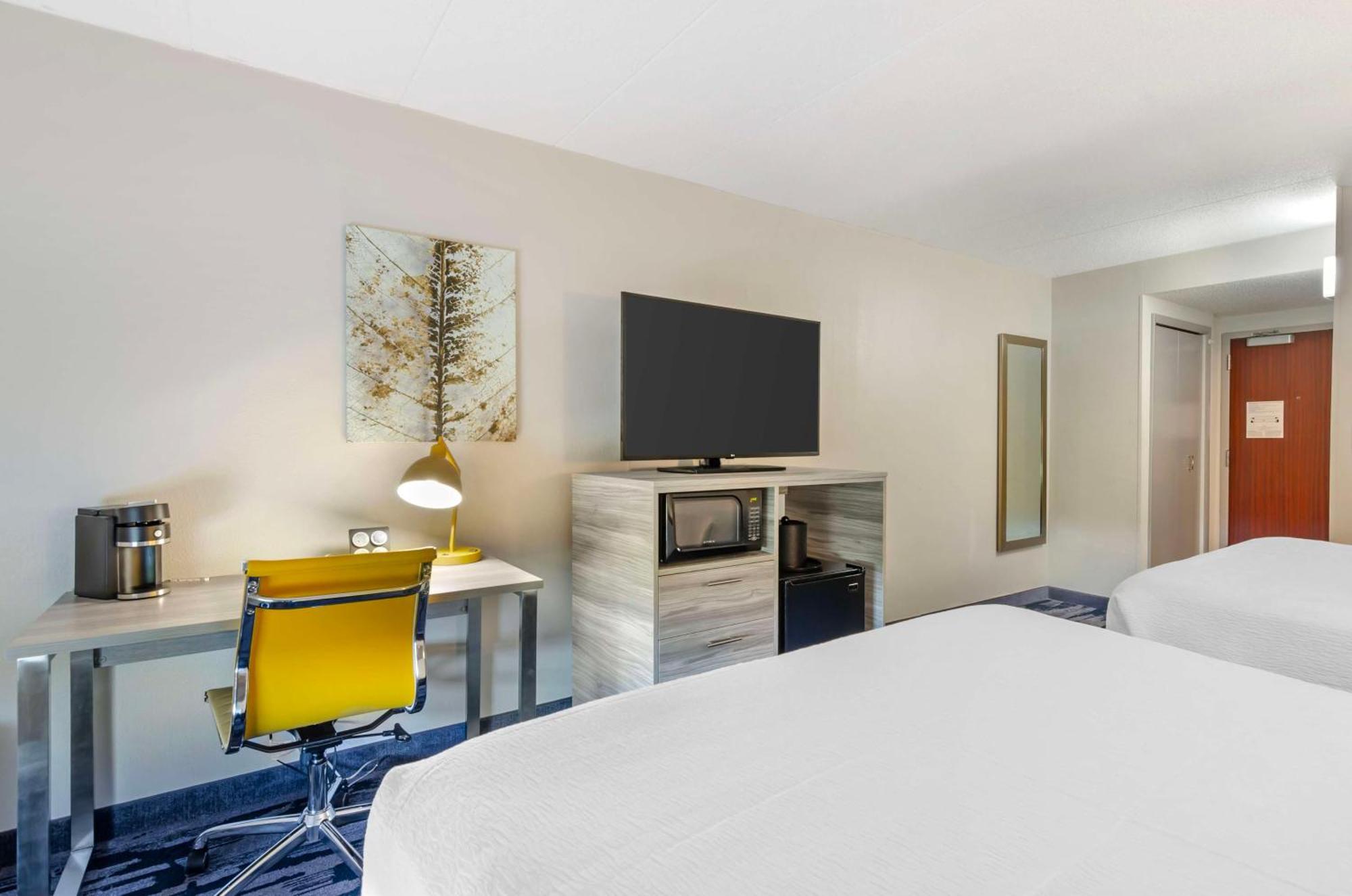 Best Western Plus Beckley Inn Екстериор снимка