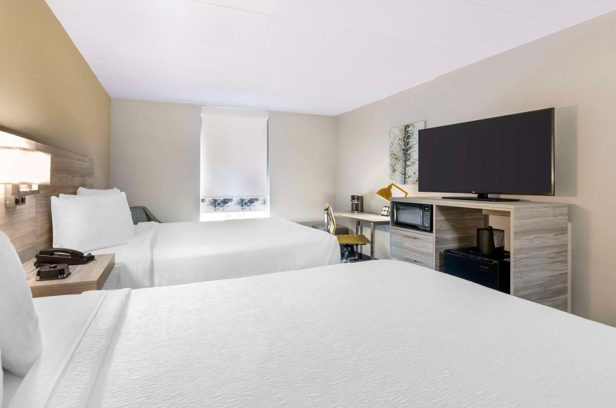 Best Western Plus Beckley Inn Екстериор снимка