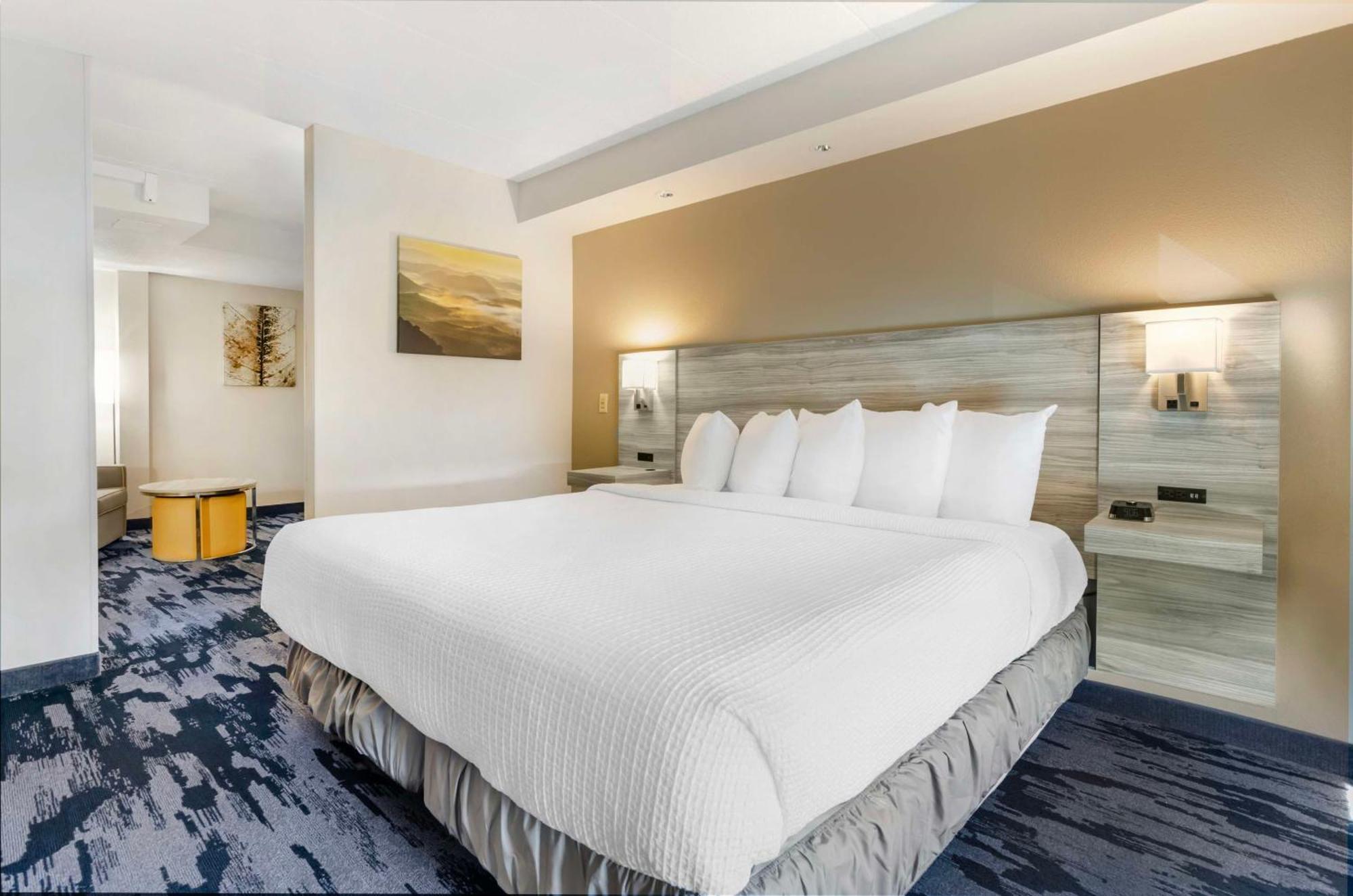 Best Western Plus Beckley Inn Екстериор снимка