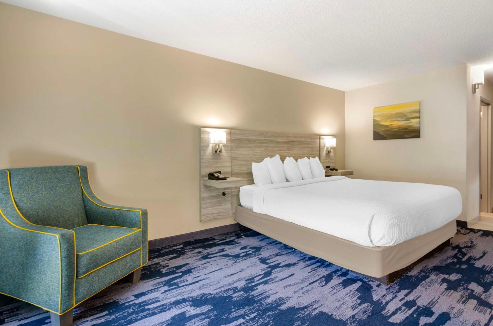 Best Western Plus Beckley Inn Екстериор снимка