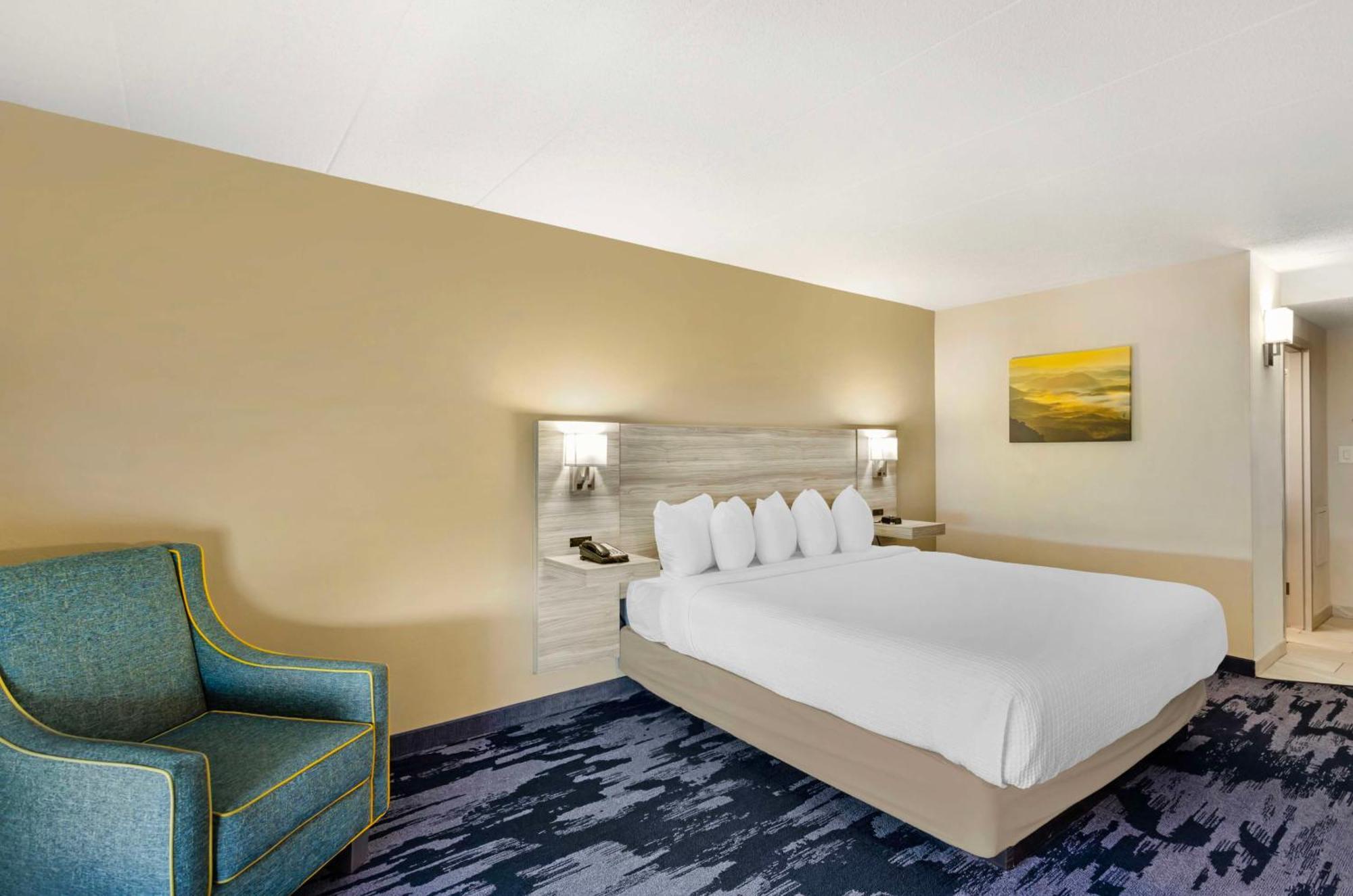 Best Western Plus Beckley Inn Екстериор снимка