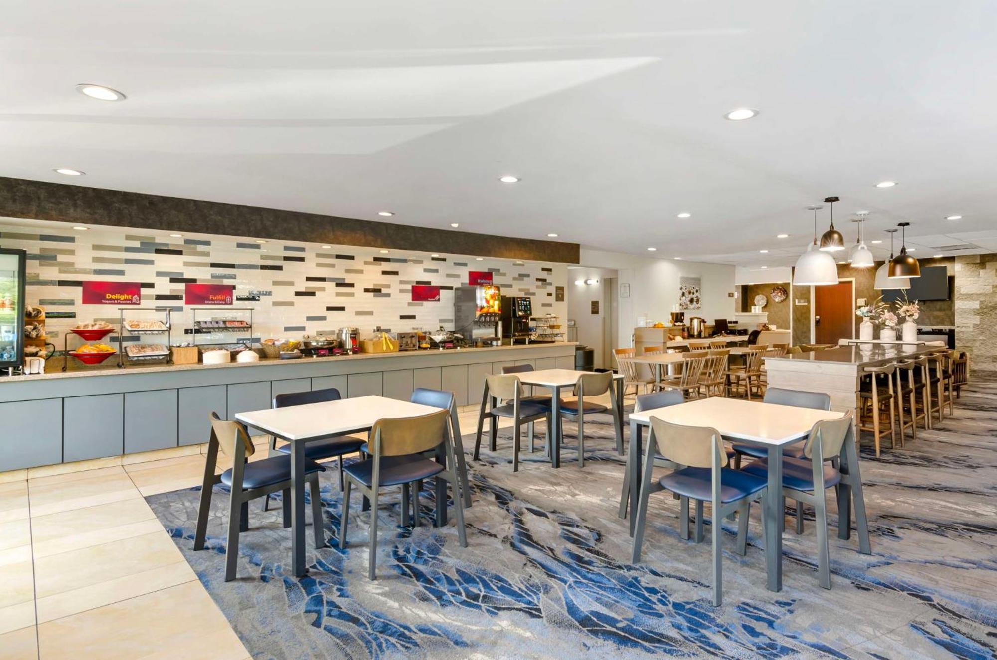 Best Western Plus Beckley Inn Екстериор снимка