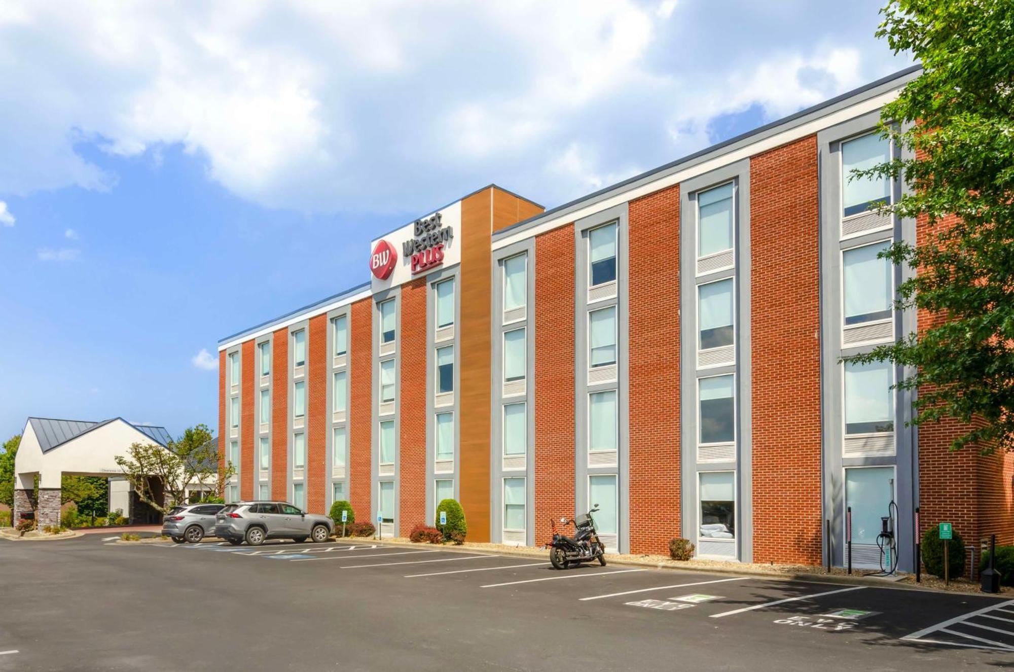 Best Western Plus Beckley Inn Екстериор снимка